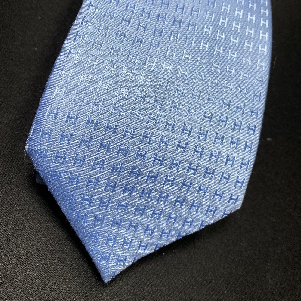 Authentic Men's Hermes Faconnee H tie in Bleu Ciel with Box